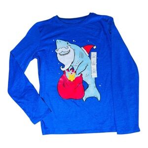 🌺 5 x 25 🌺Vibrant Blue Long Sleeve Tee with Shark and Heart Graphic